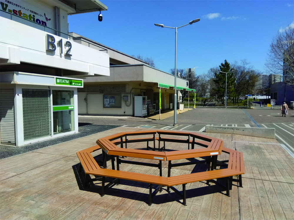 キャンパスベンチ